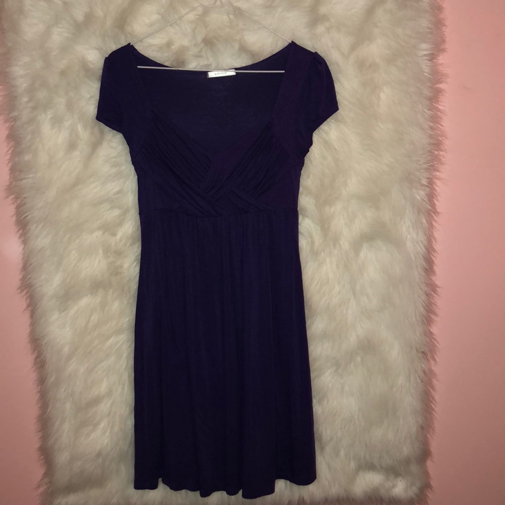 Purple crisscrossing dress